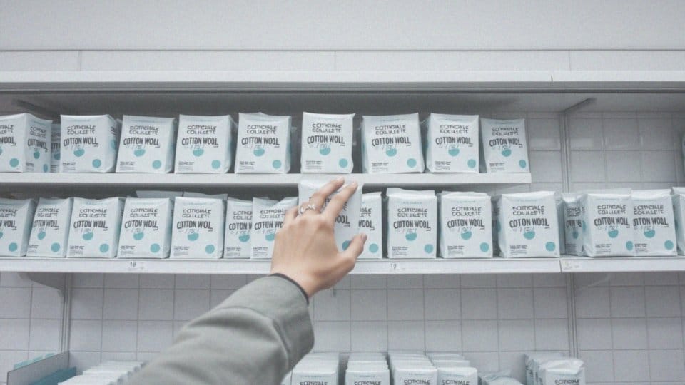 Jakie są opinie o dostępnych produktach z waty w aptekach?