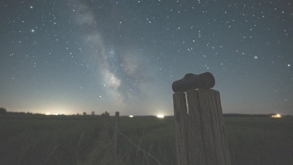 Jaka lornetka do obserwacji nieba? Poradnik dla początkujących